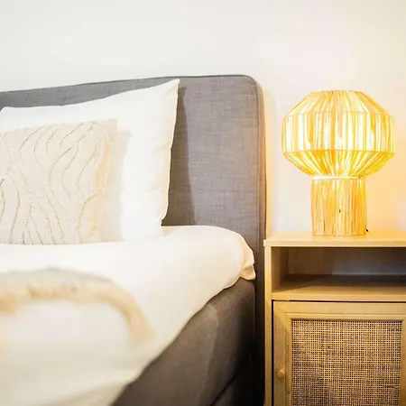 Lägenhet Upscale 90m2 Two Bedroom - Ks8b *