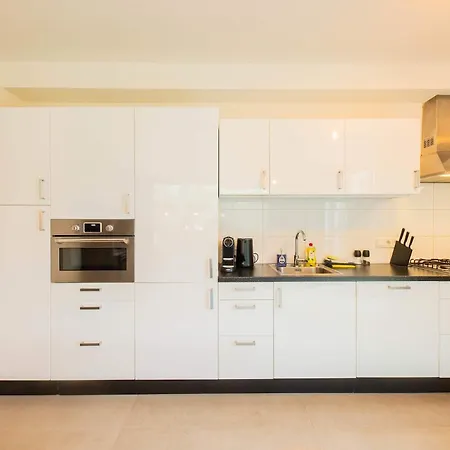 Lägenhet Upscale 90m2 Two Bedroom - Ks8b *