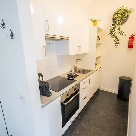 Apartment Upscale 90m2 Two Bedroom - Ks8b *