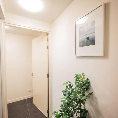 Upscale 90m2 Two Bedroom - Ks8b Apartment *