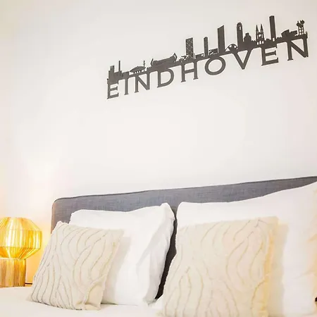 Upscale 90m2 Two Bedroom - Ks8b