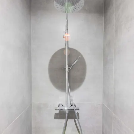 Upscale 90m2 Two Bedroom - Ks8b アパート