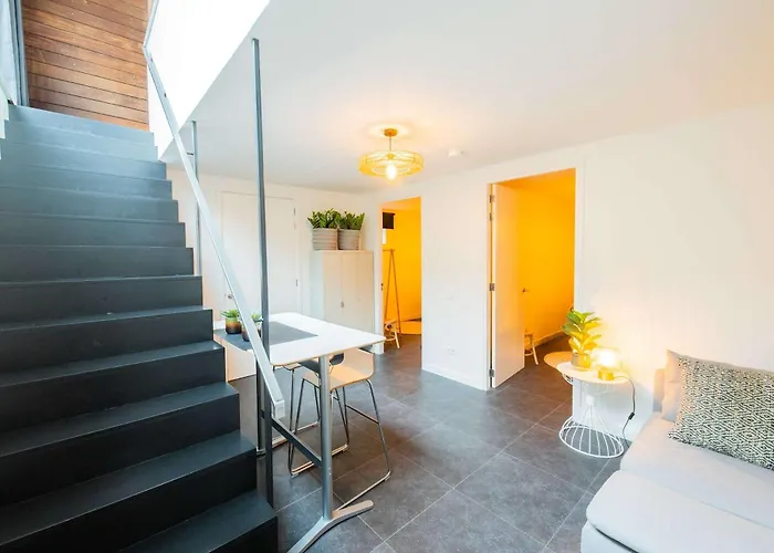 Upscale 90m2 Two Bedroom - Ks8b *