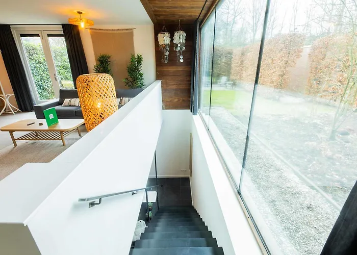 Upscale 90m2 Two Bedroom - Ks8b