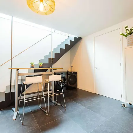 Апартаменты Upscale 90m2 Two Bedroom - Ks8b Эйндховен