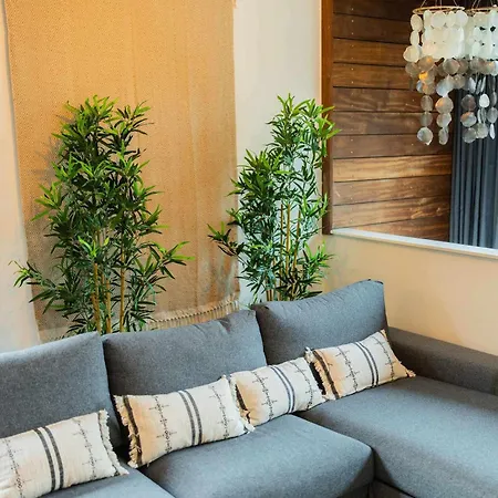 Upscale 90m2 Two Bedroom - Ks8b * Эйндховен